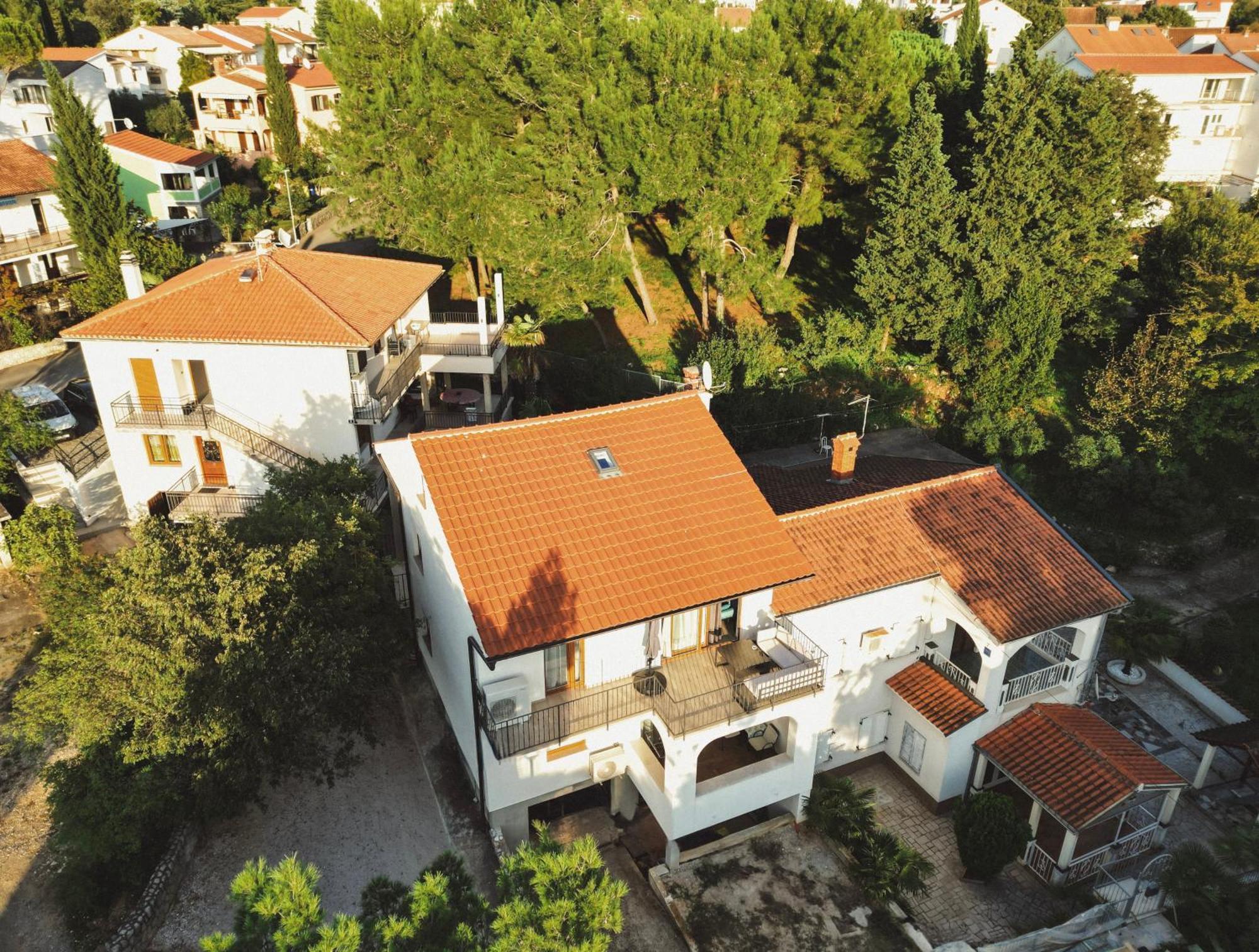 Adorable Holiday Apartment Малинска Экстерьер фото